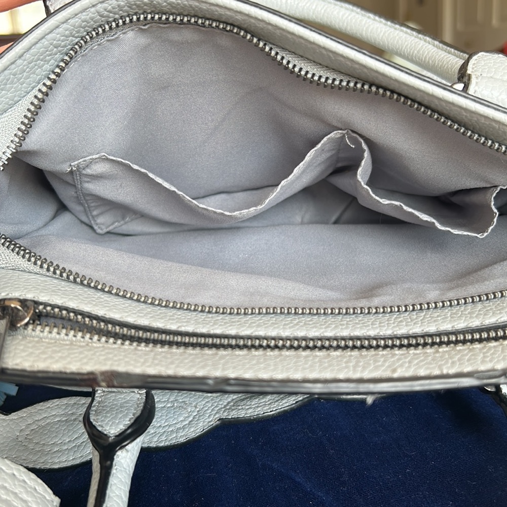 Purse - Picture 5 of 9